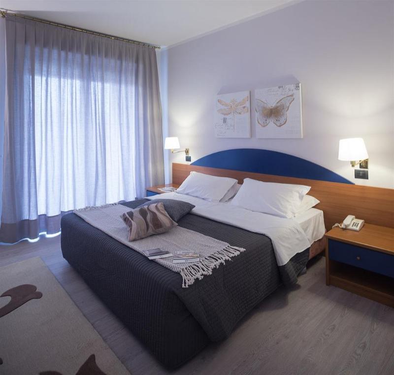 Roero Park Hotel Sommariva Perno المظهر الخارجي الصورة