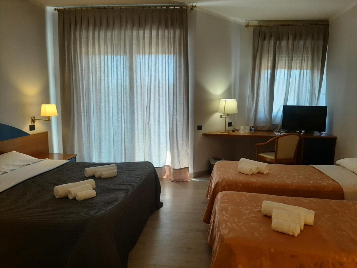 Roero Park Hotel Sommariva Perno المظهر الخارجي الصورة