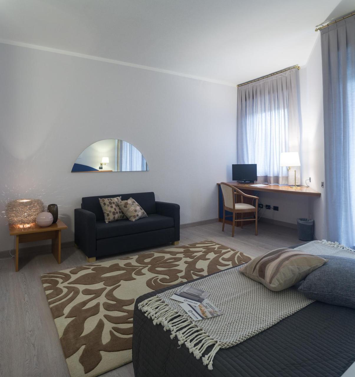 Roero Park Hotel Sommariva Perno المظهر الخارجي الصورة