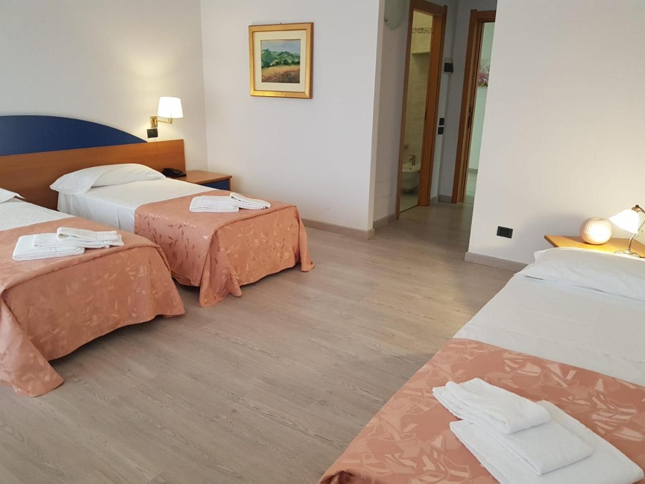 Roero Park Hotel Sommariva Perno المظهر الخارجي الصورة