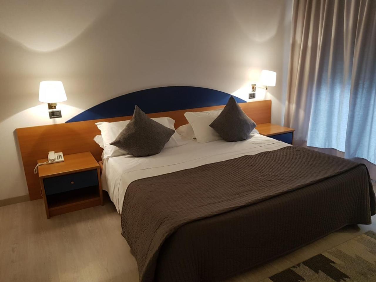 Roero Park Hotel Sommariva Perno المظهر الخارجي الصورة