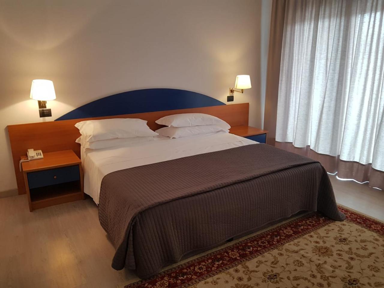 Roero Park Hotel Sommariva Perno المظهر الخارجي الصورة