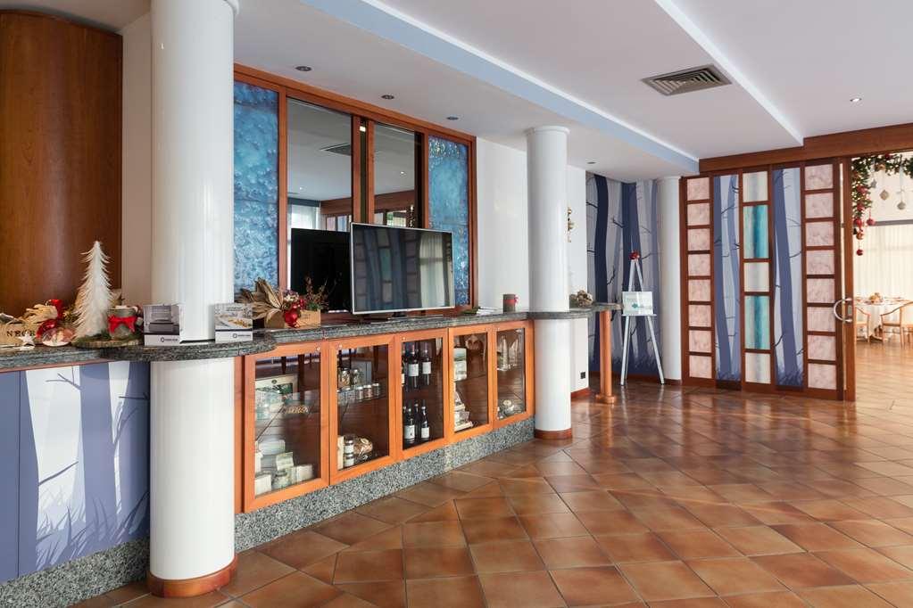 Roero Park Hotel Sommariva Perno المطعم الصورة